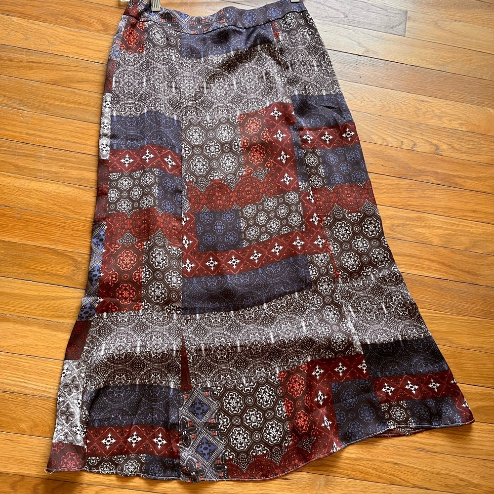 Patchwork print satin Skirt NWOT